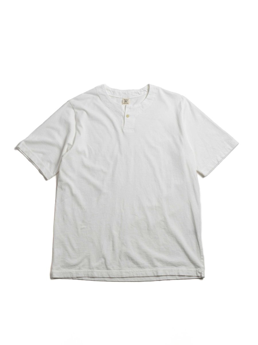 HENLEY–NECK S/S T–SHIRT WHITE 
