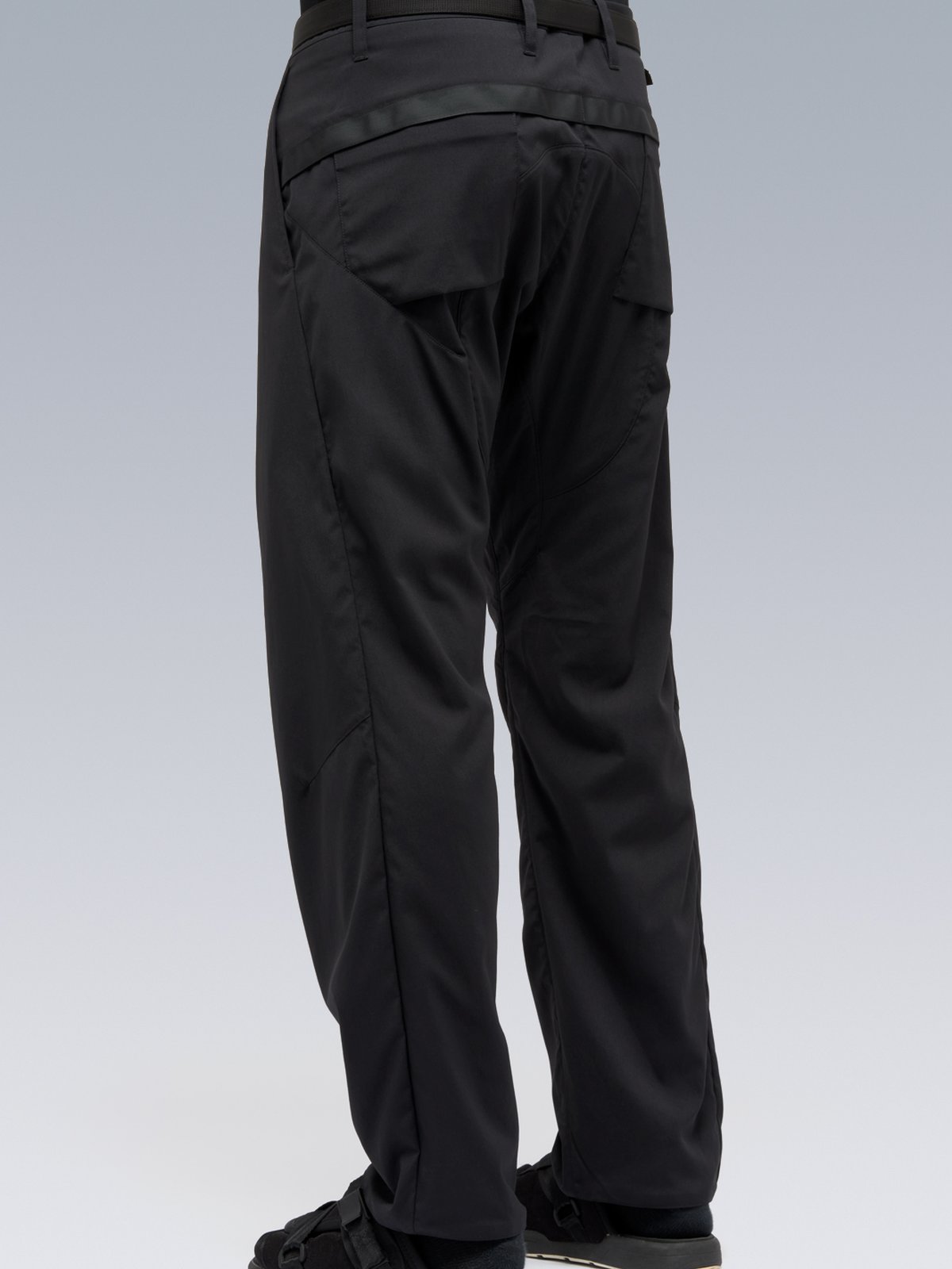 P39–M BLACK - Image 4