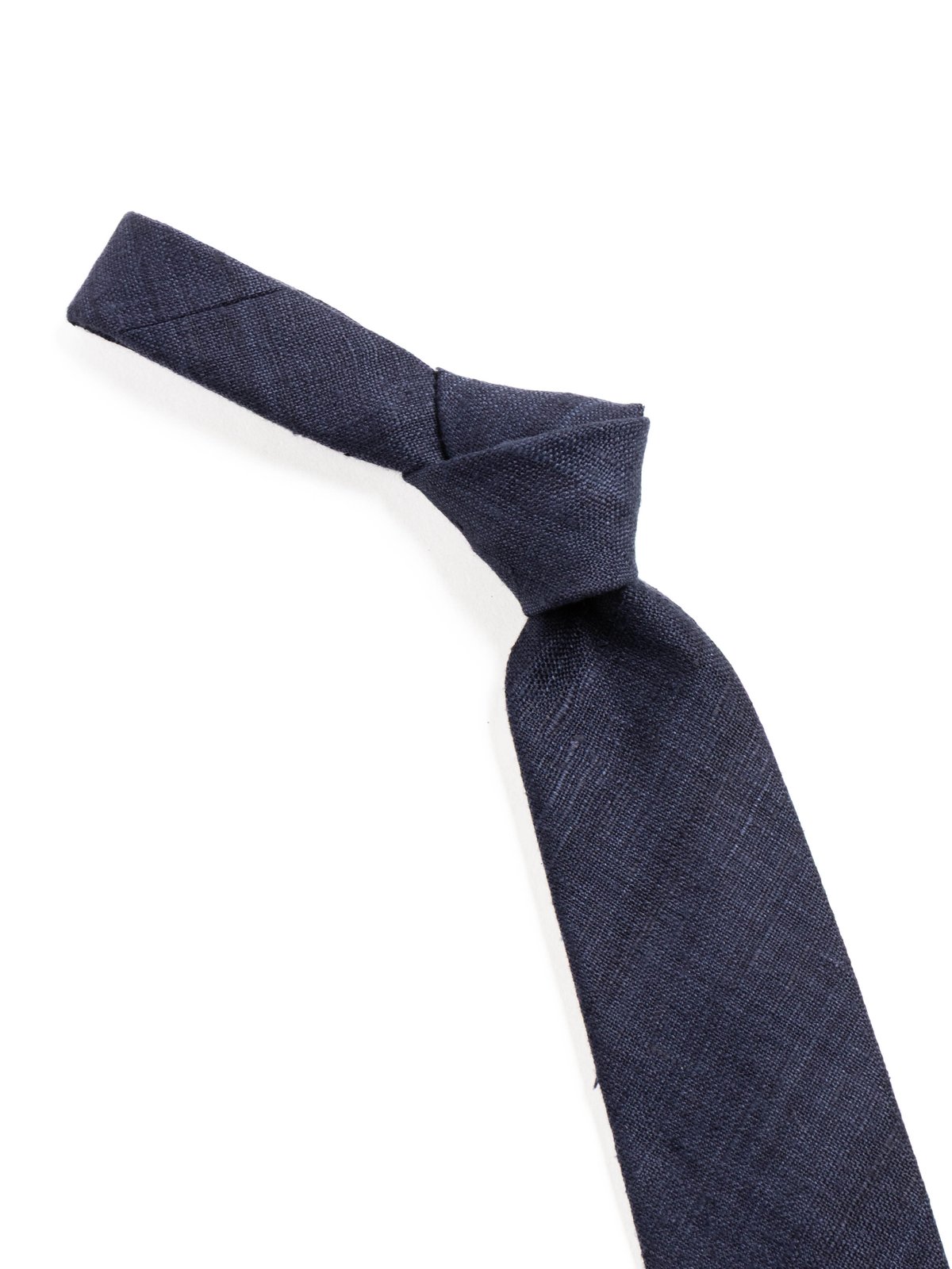  HAND&ndash;ROLLED TUSSAH SILK TIE NAVY - Image 2