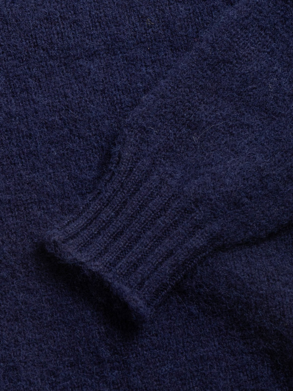 HOWLIN’ SHAGGY BEAR KNIT DEEP BLUE - Image 3