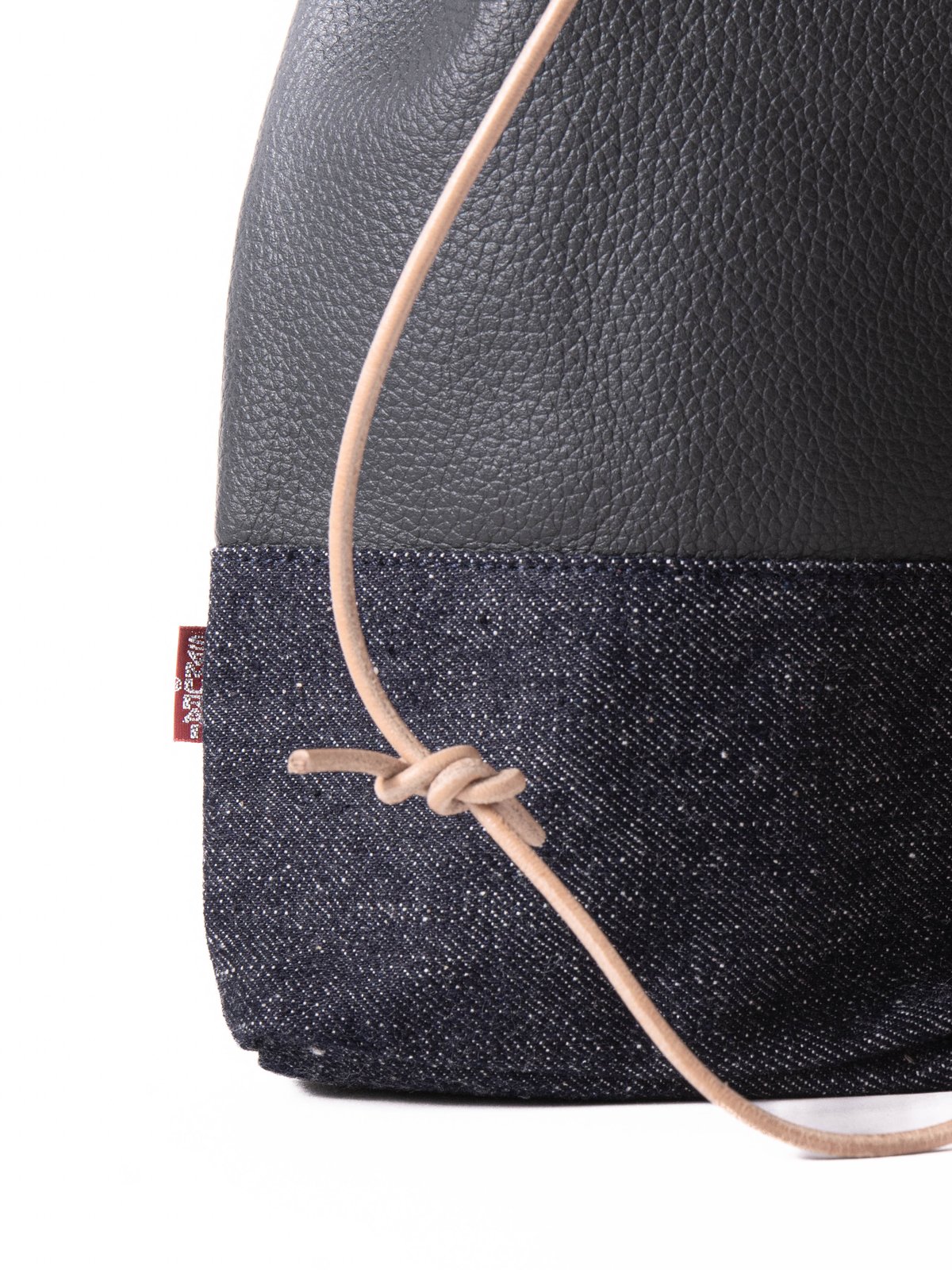 (SJRDP25) DENIM LEATHER DRAW STING BAG NAVY GREY DENIM - Image 4