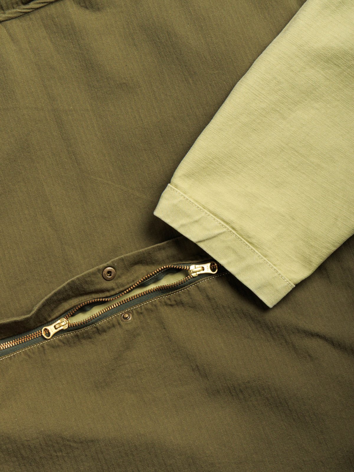 REVERSIBLE PULLOVER JACKET SAGE GREEN - Image 12