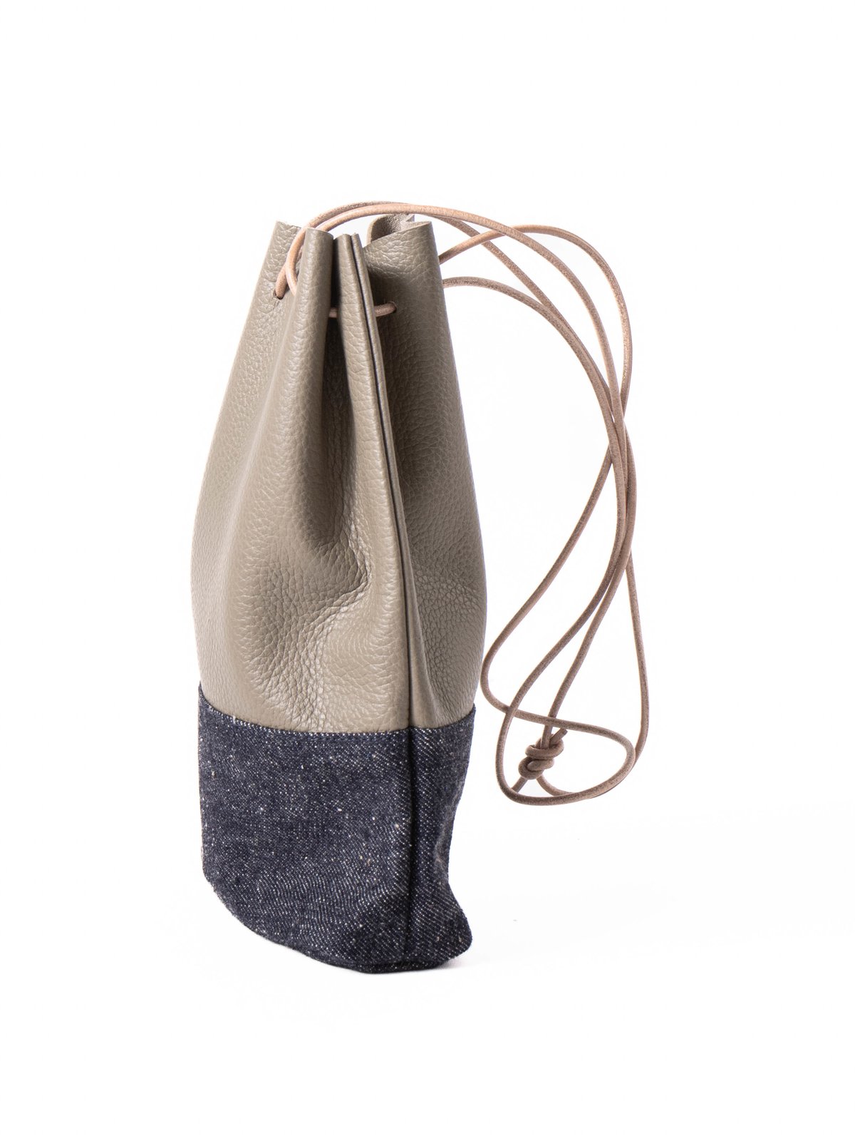 (SJRDP25) DENIM LEATHER DRAW STING BAG BEIGE DENIM - Image 3
