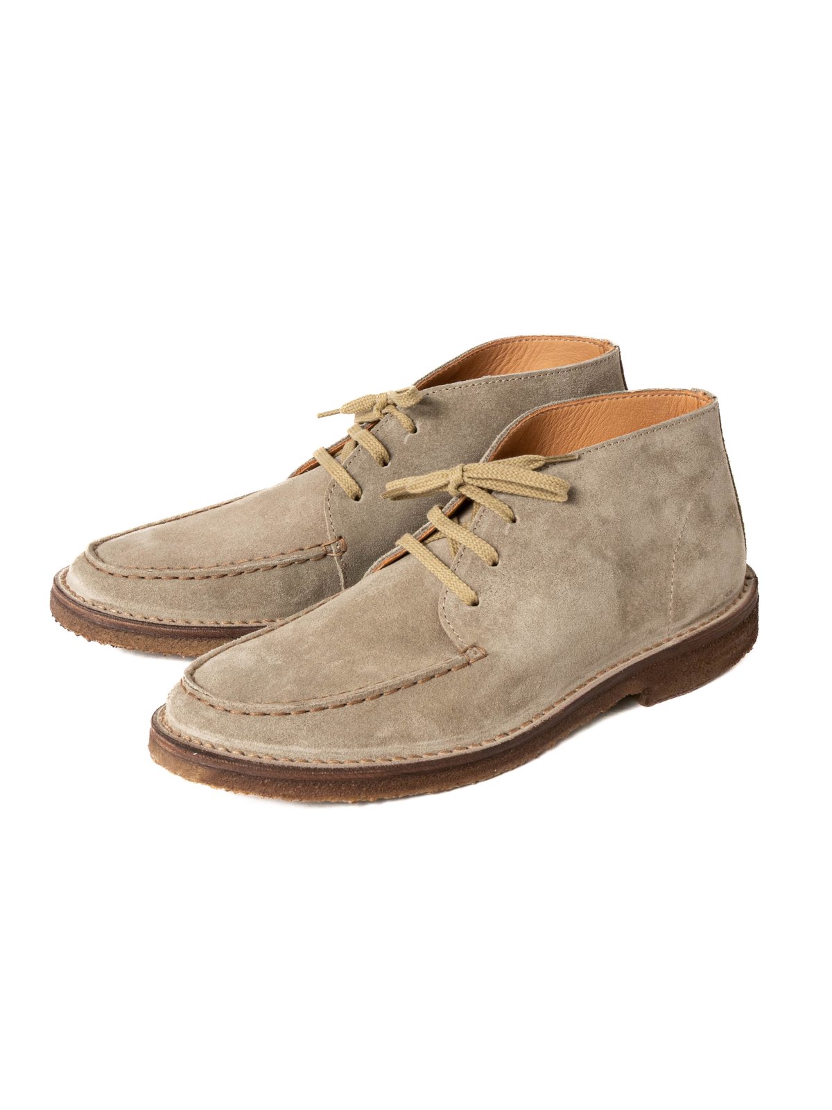 CROSBY MOC&ndash;TOE CHUKKA BOOT SAND SUEDE - Image 1