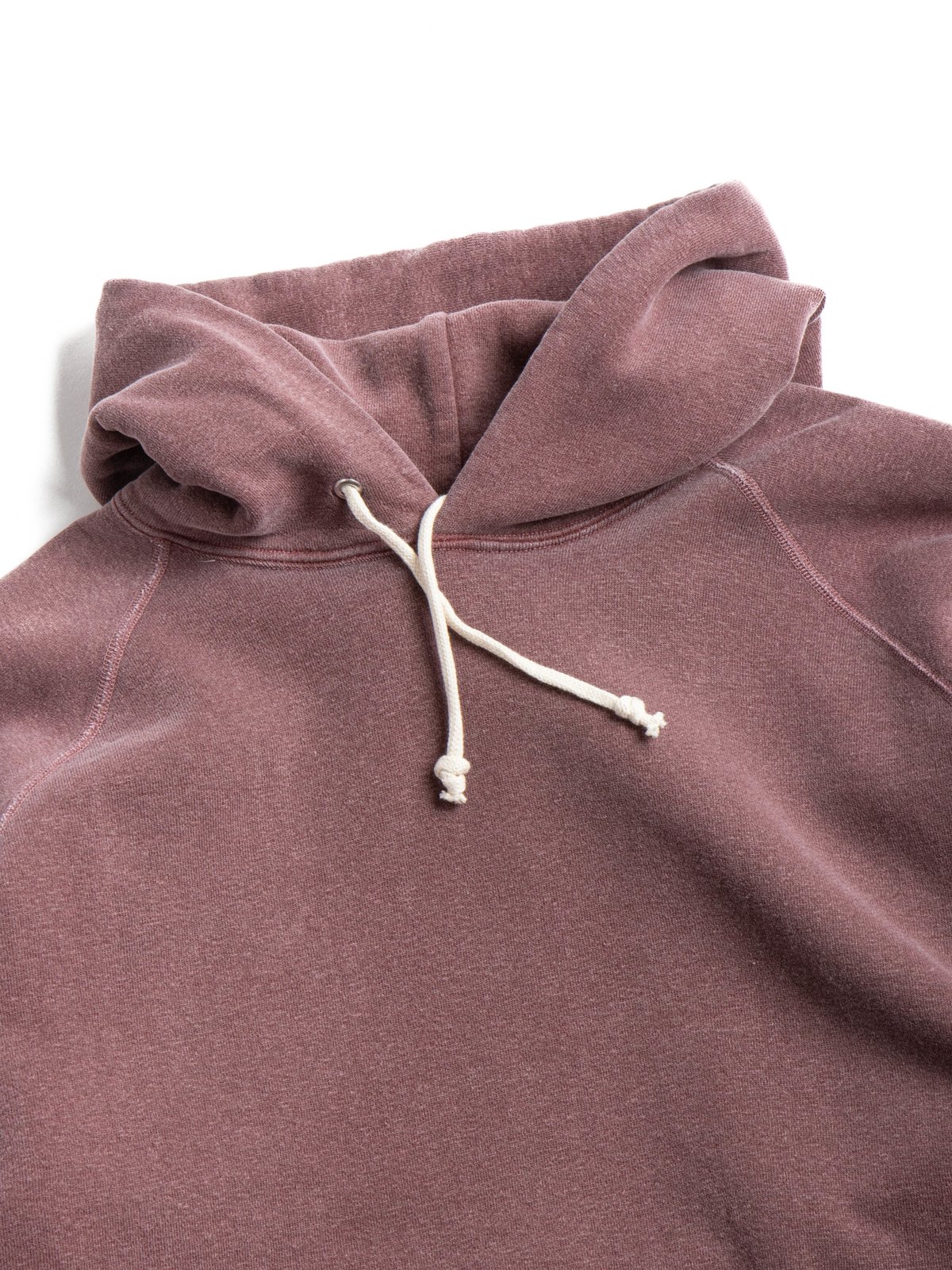 (LOT 83004PD) FLATSEAMS RAGLAN SWEAT HOODIE P.D. BORDEAUX - Image 2