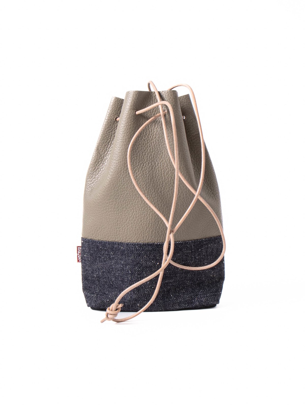 (SJRDP25) DENIM LEATHER DRAW STING BAG BEIGE DENIM - Image 1