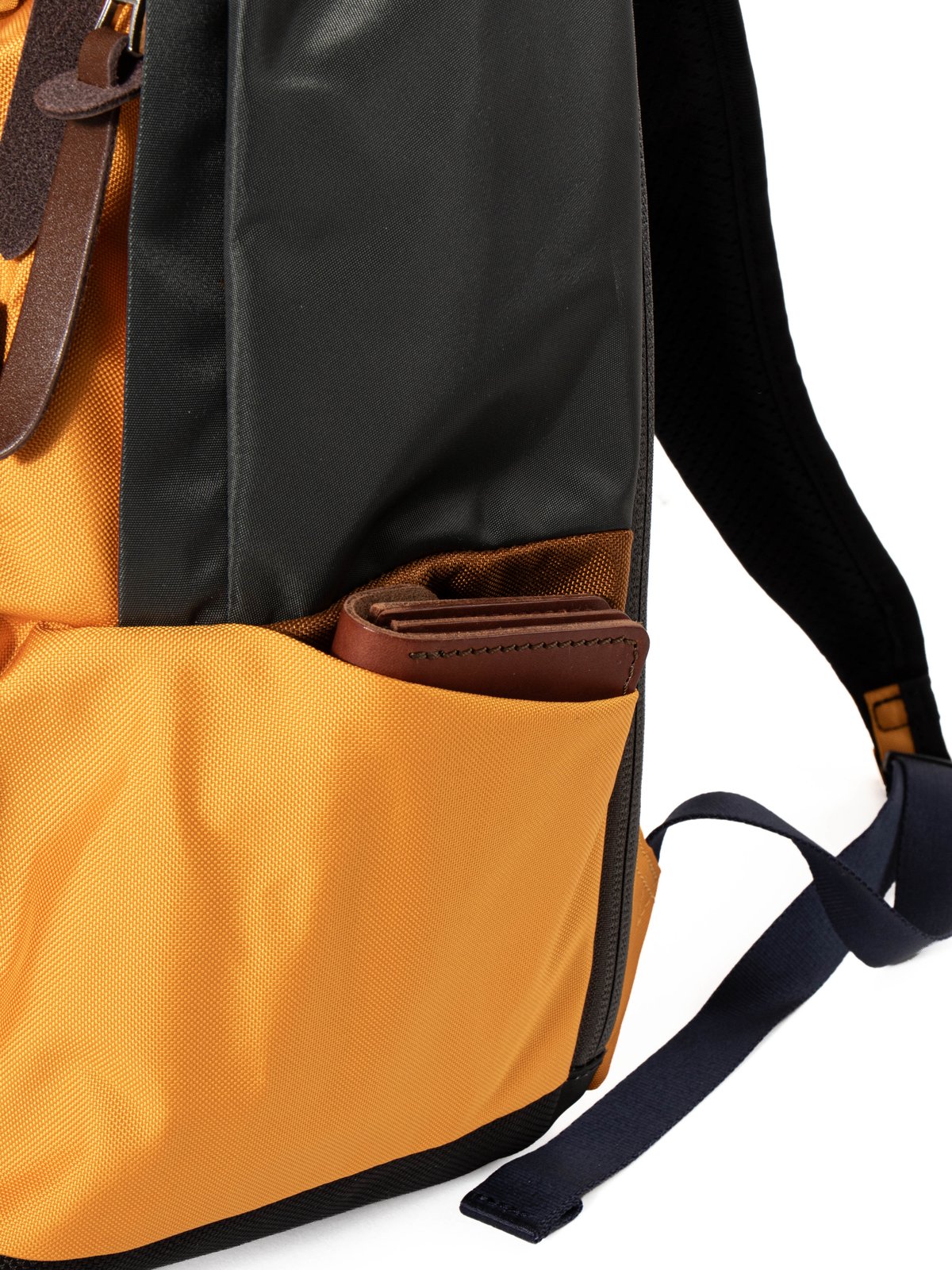 MASTER&ndash;PIECE POTENTIAL BACKPACK 01761&ndash;V3 YELLOW - Image 5